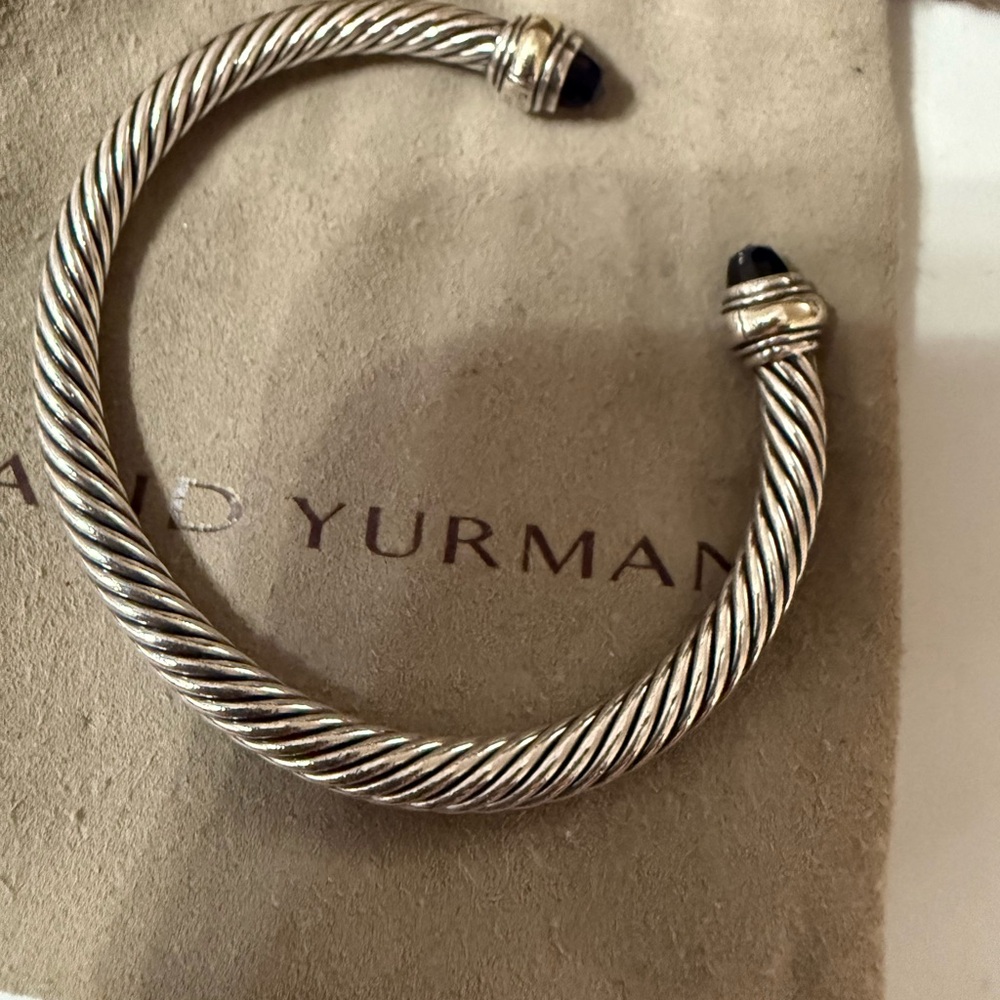 DY Authentic Classic Cable Bracelet w/ 14k gold/silver/Black Onyx 5 mm size Med - Picture 3 of 9